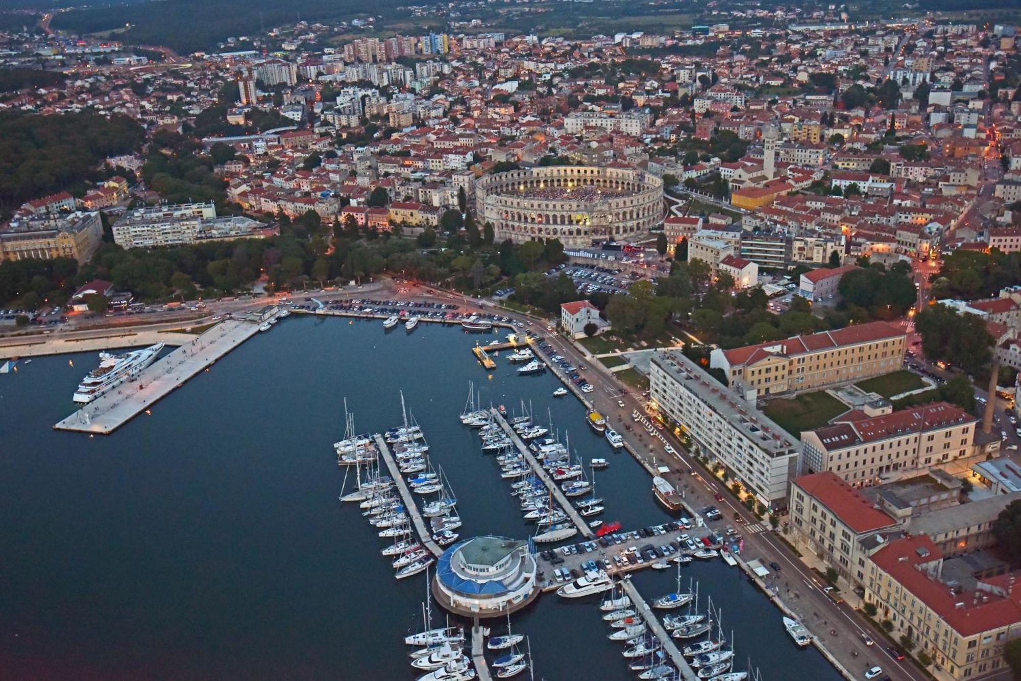 Kaiserwald Pula Extérieur photo